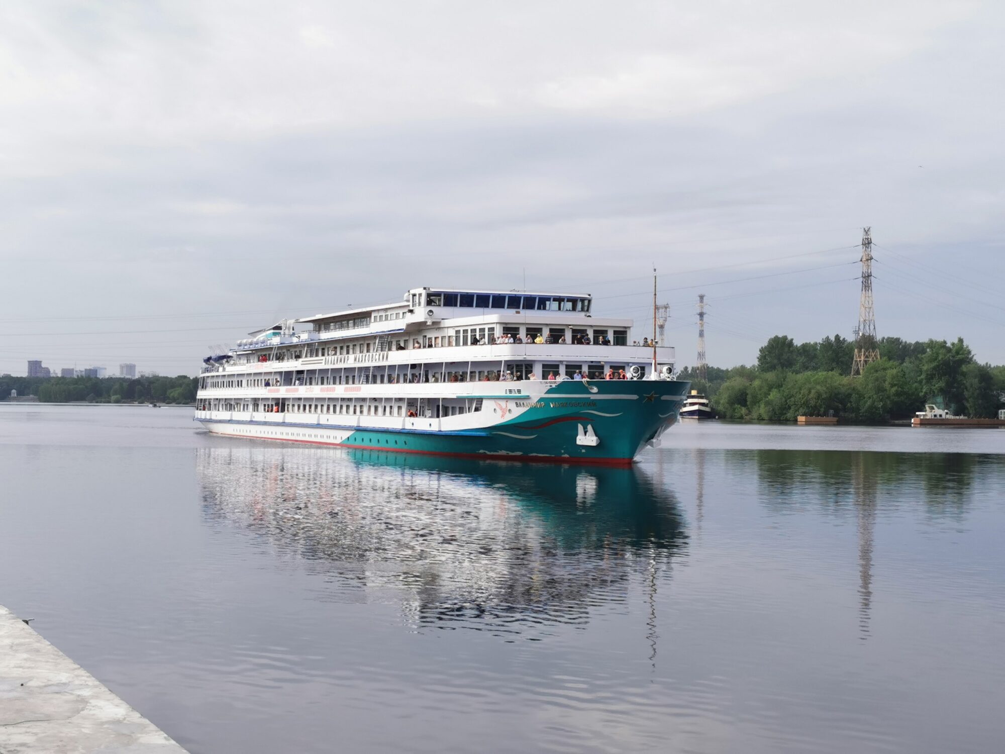 Пермь нижний новгород теплоход из перми. Теплоход н.в.Гоголь Пермь.